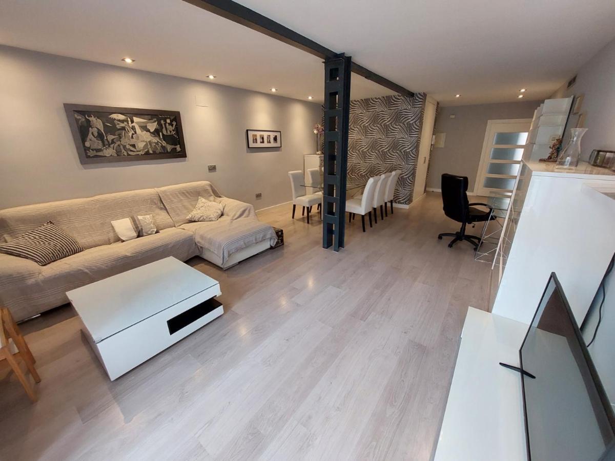 Moderno Y Centrico Piso En Appartement