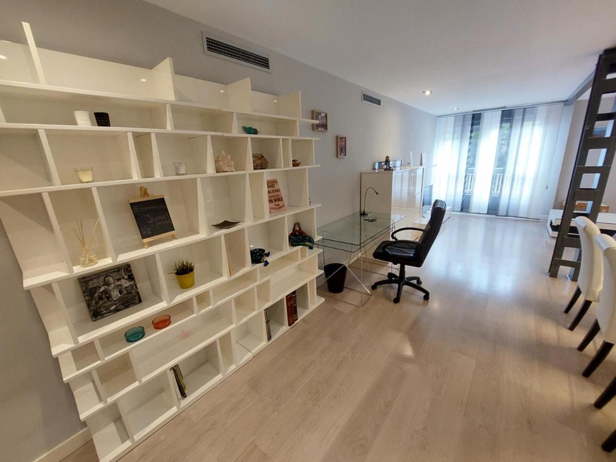 Moderno Y Centrico Piso En *